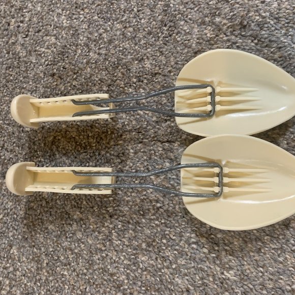 Adjustable Plastic Shoe Tree - Picture 4 of 6